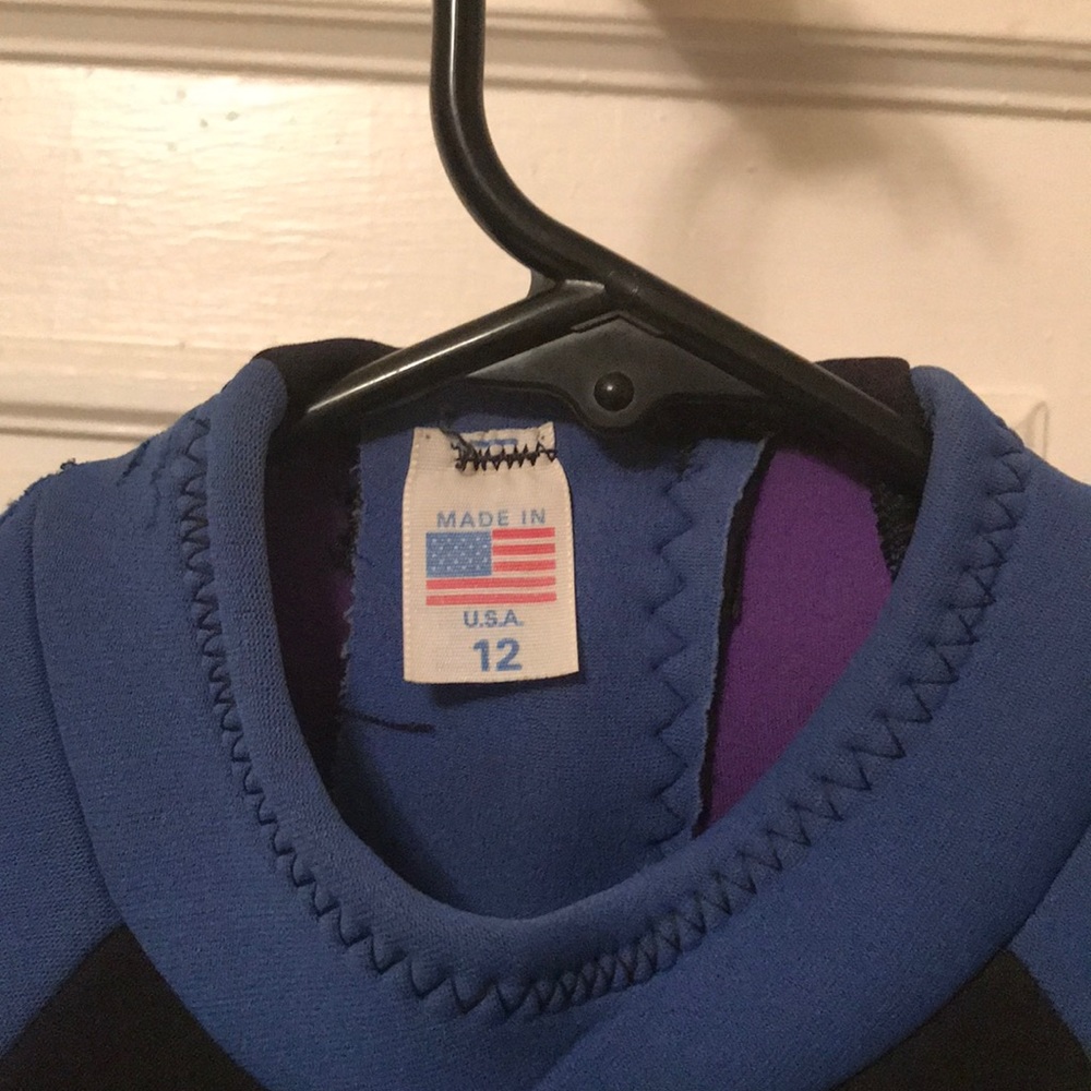 wetsuit - Picture 2 of 4